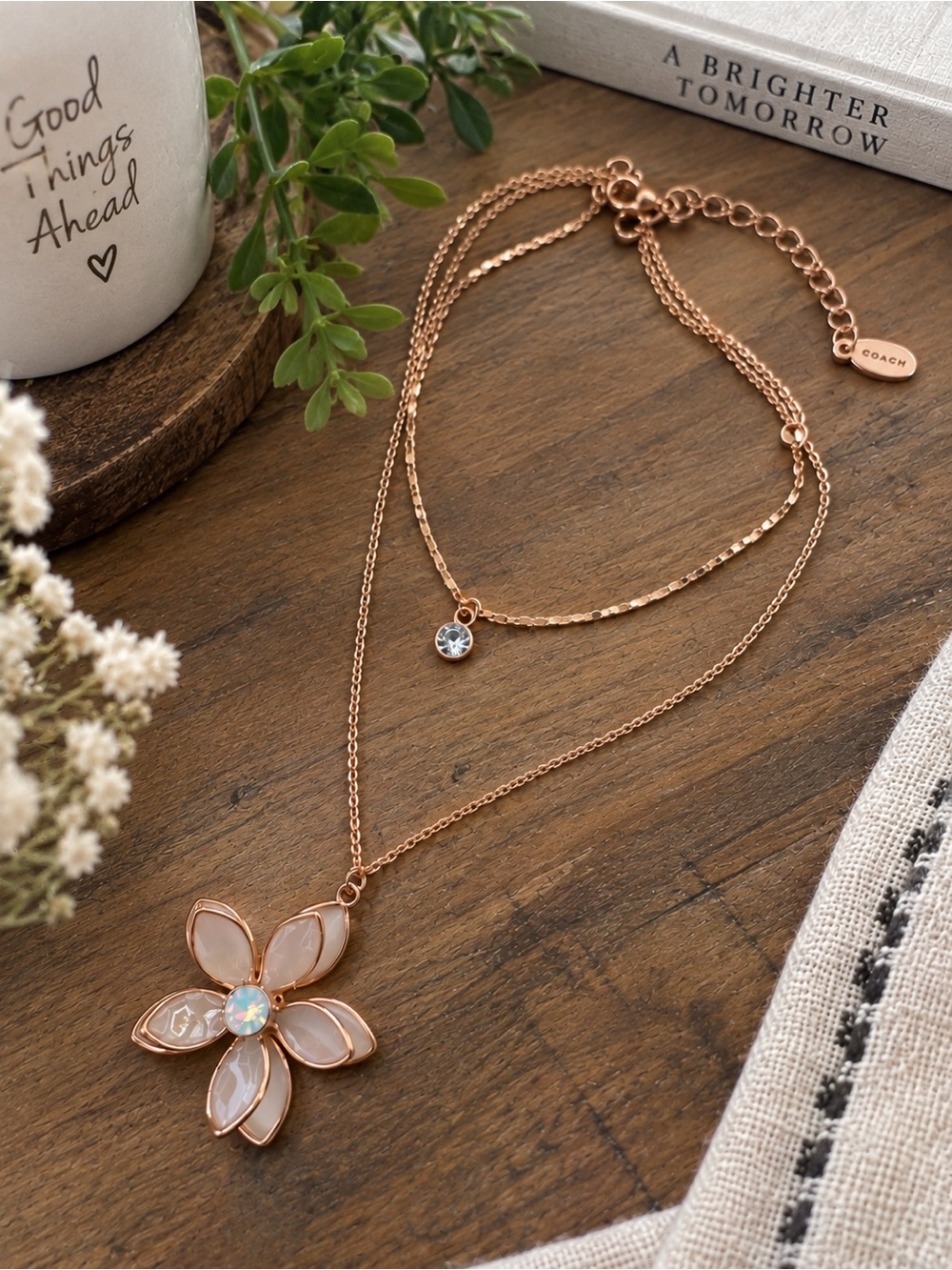 LC Lauren Conrad Layered Flower Necklace
(BR 1616/5P)